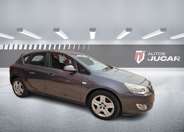 Opel Astra 1.6 CDTi 110 cv