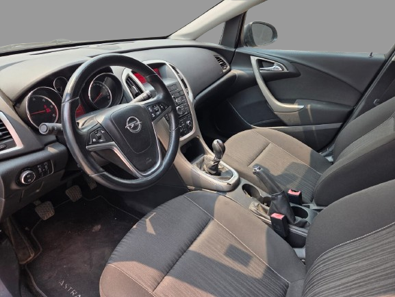 Opel Astra 1.6 CDTi 110 cv
