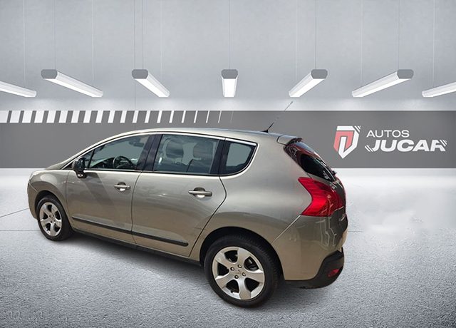 Peugeot 3008 1.6 HDi 115 cv