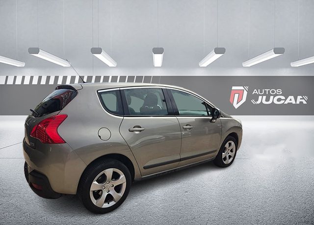 Peugeot 3008 1.6 HDi 115 cv